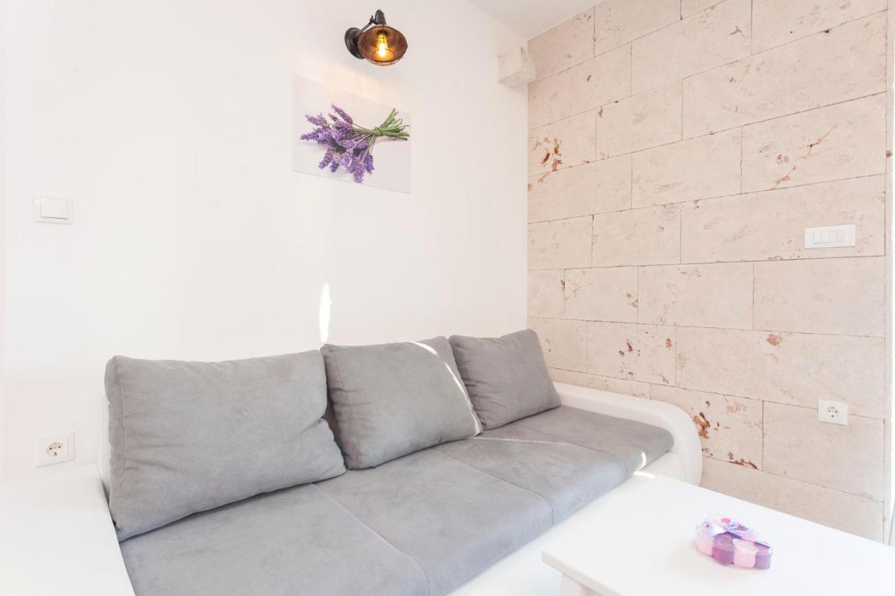 Apartmani Antiqua Živogošće Exteriör bild