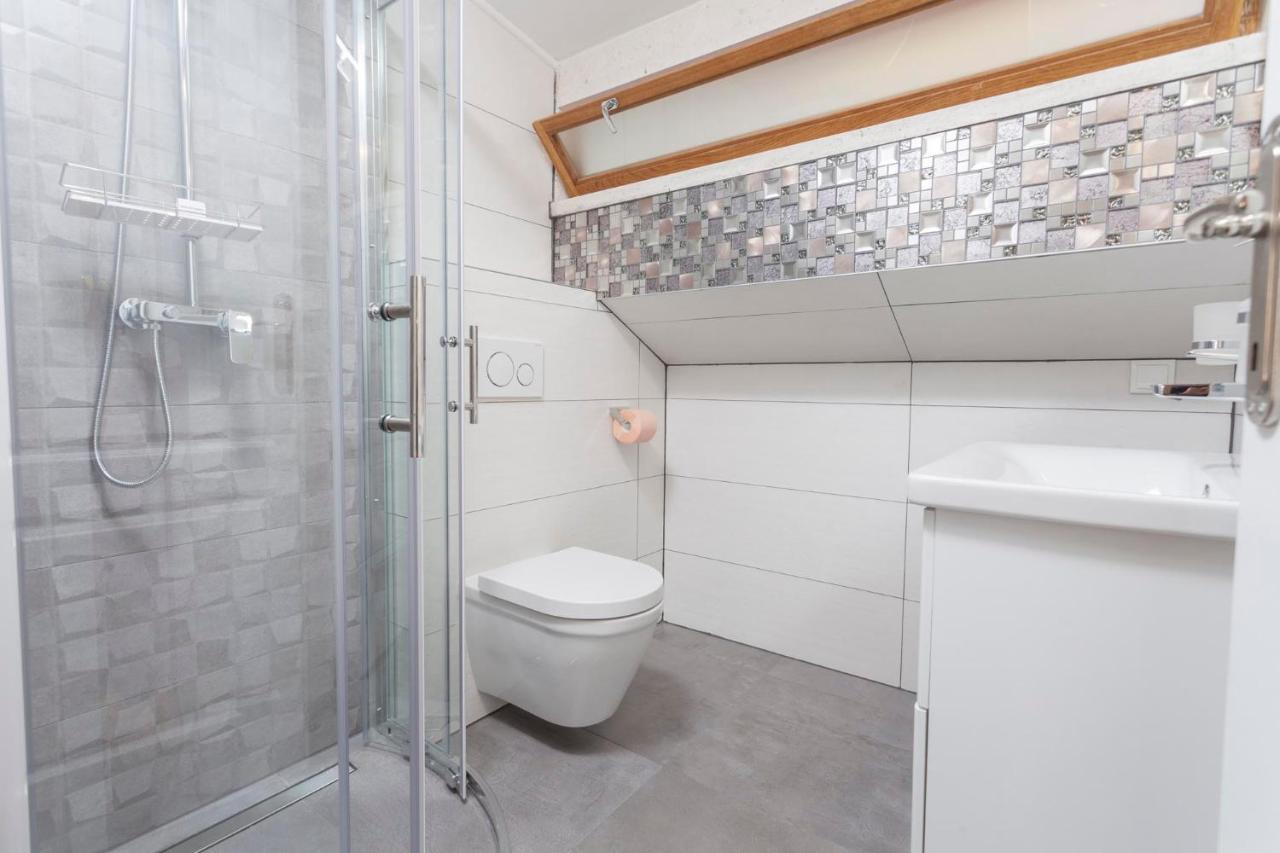 Apartmani Antiqua Živogošće Exteriör bild