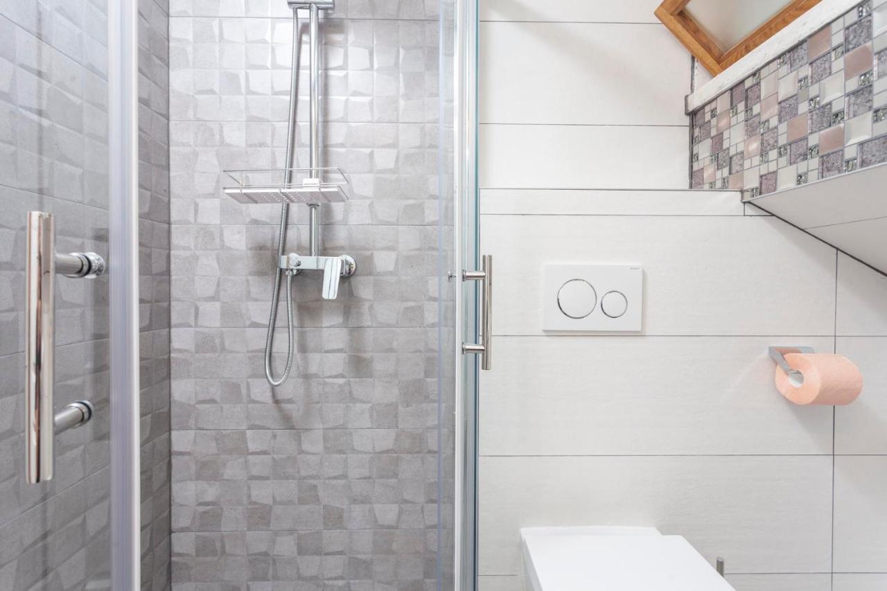 Apartmani Antiqua Živogošće Exteriör bild