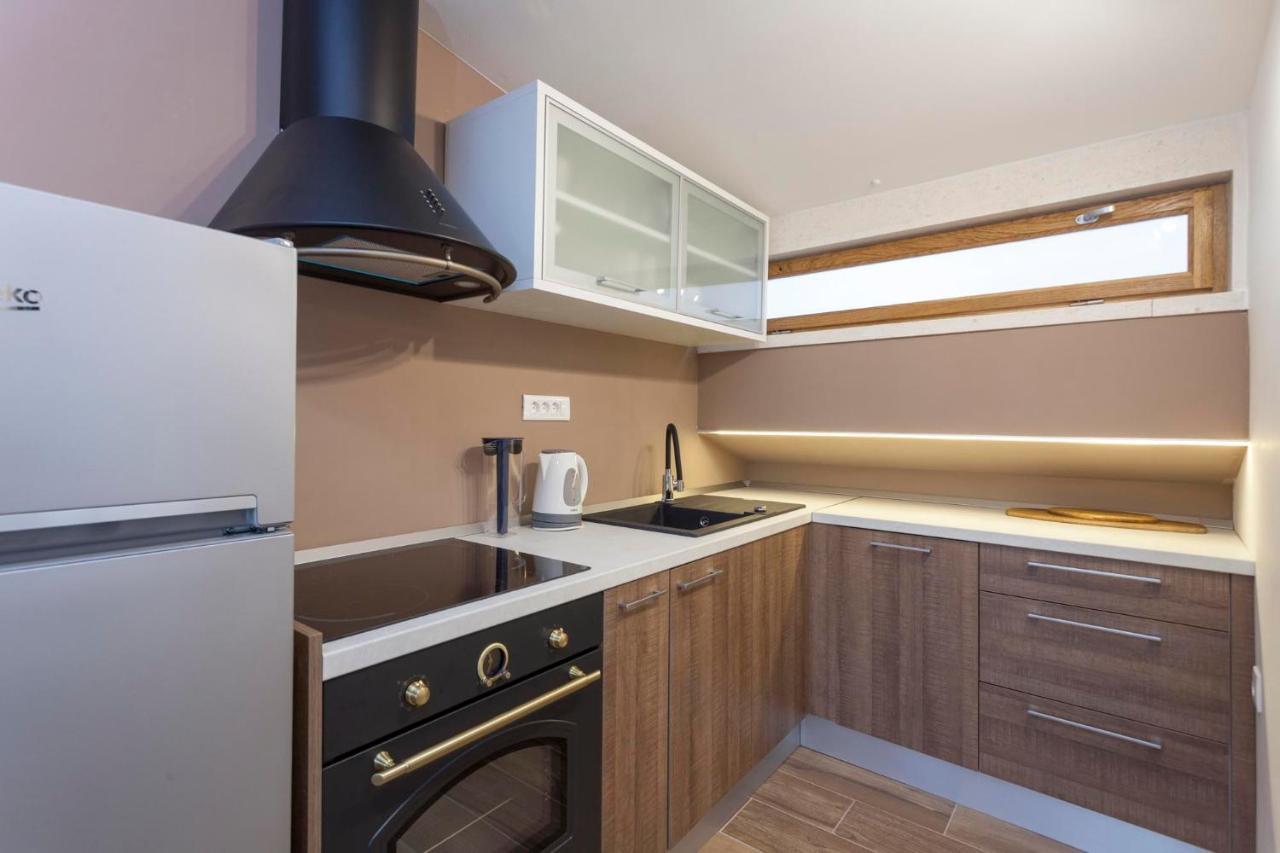 Apartmani Antiqua Živogošće Exteriör bild