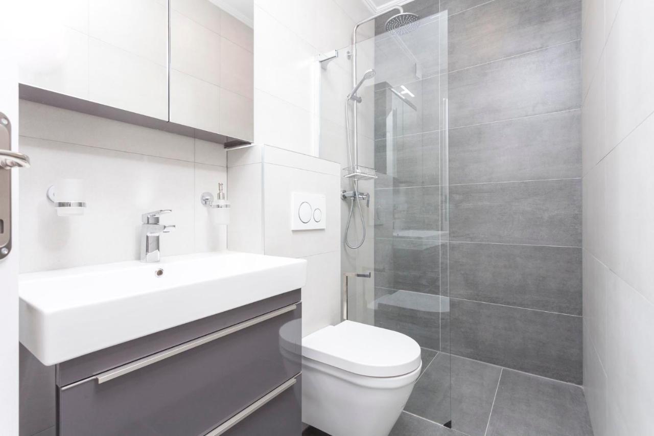 Apartmani Antiqua Živogošće Exteriör bild