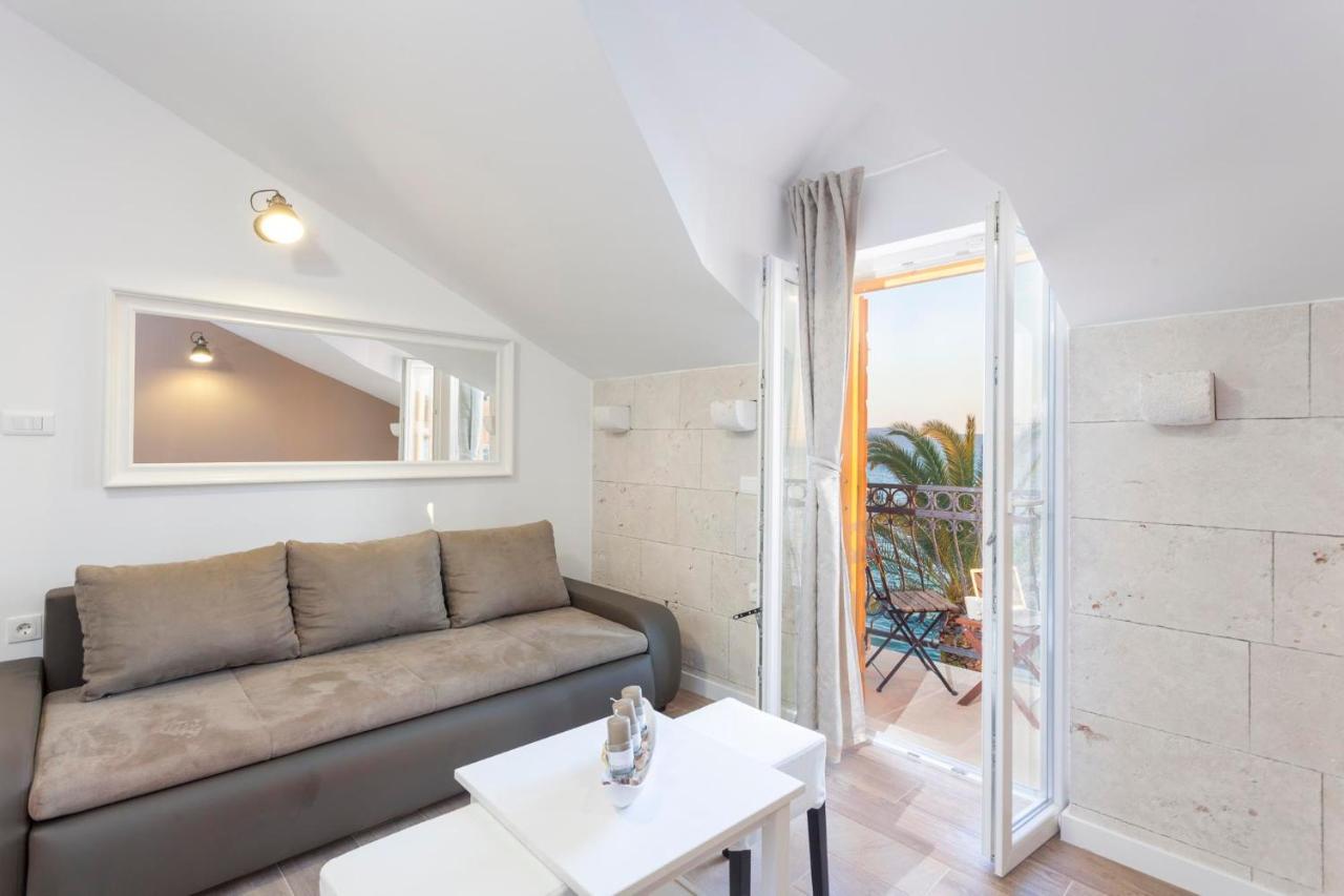 Apartmani Antiqua Živogošće Exteriör bild